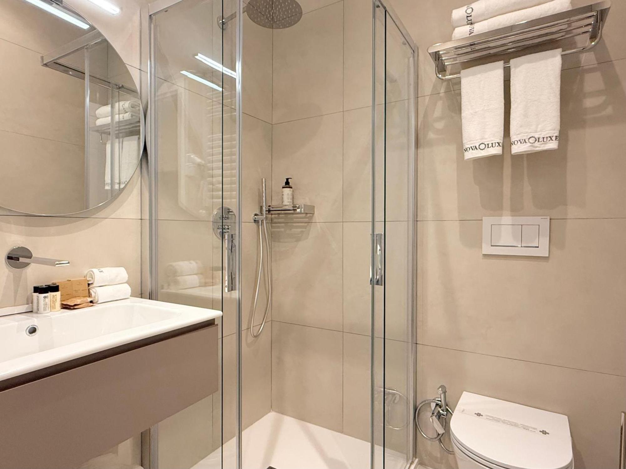 Nova Luxe Hotel Rome Bagian luar foto